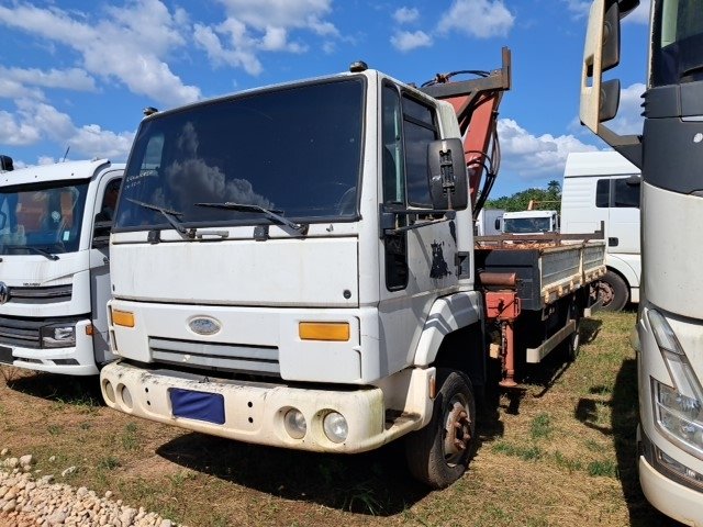 CARGO 815 ANO 2011 / 2012