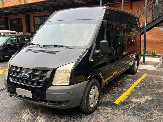 TRANSIT 350L BUS ANO 2011 / 2011