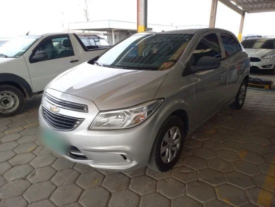 Onix 1.0MT LT ANO 2015/2016